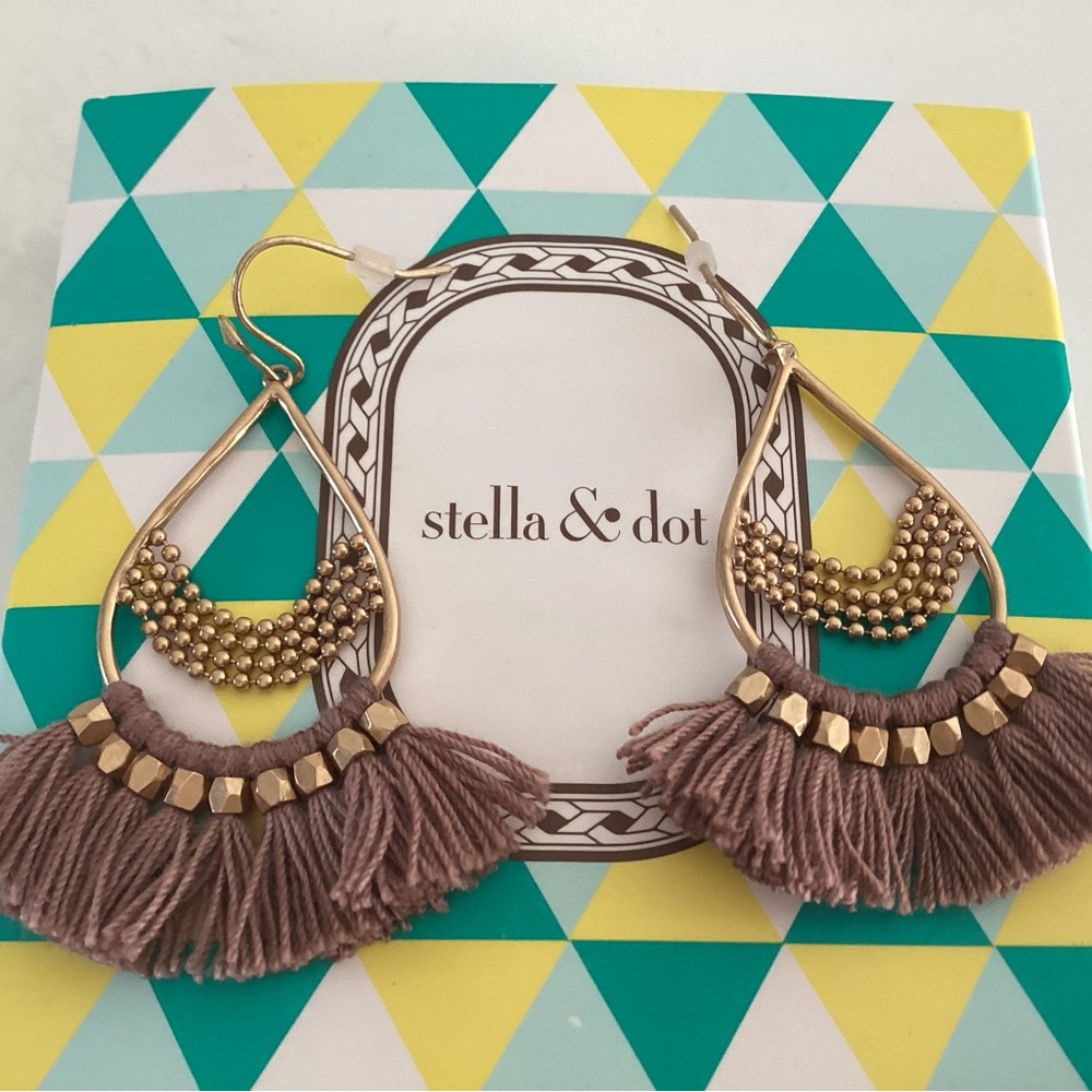 Stella & Dot chandelier earrings